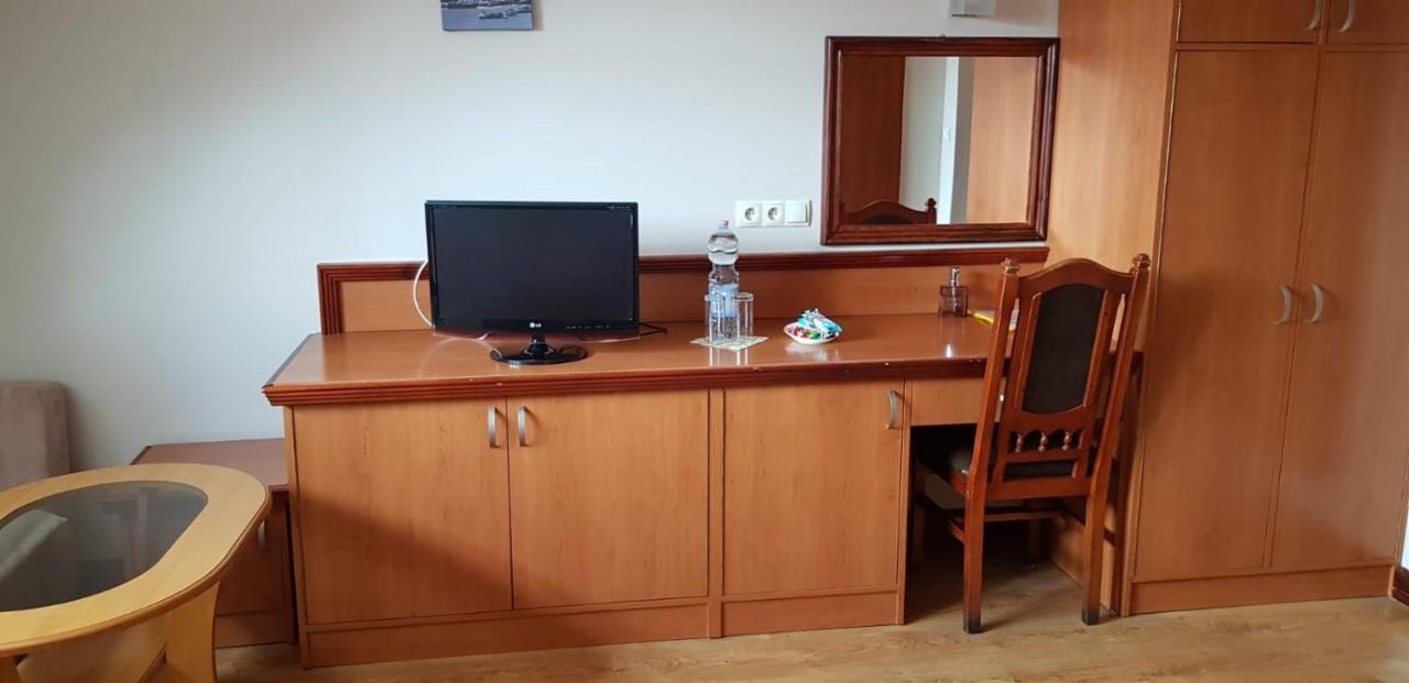 Hotel City Gniezno Exterior foto