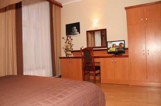 Hotel City Gniezno Exterior foto